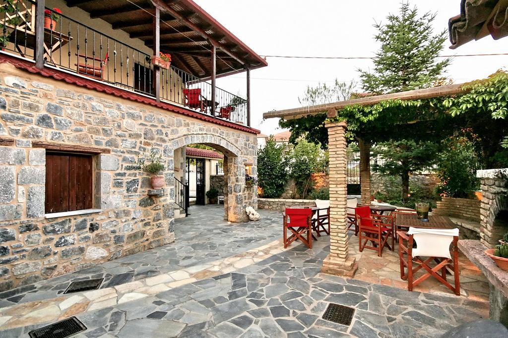 Archontiko Nikolopoulou Hotel Vitina Bagian luar foto