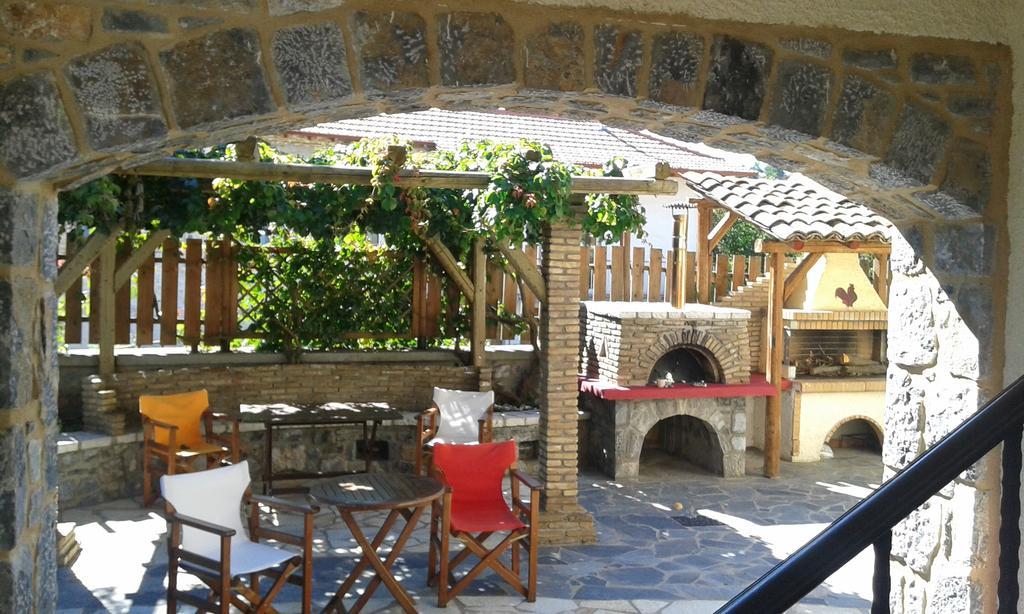 Archontiko Nikolopoulou Hotel Vitina Bagian luar foto