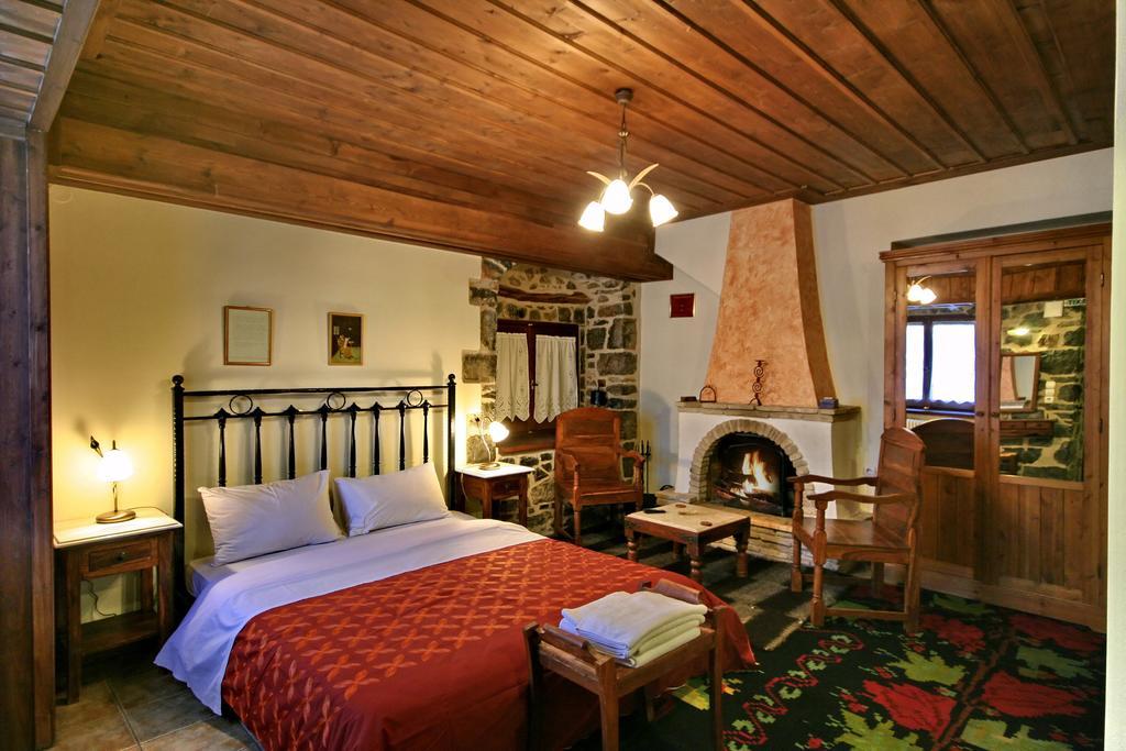 Archontiko Nikolopoulou Hotel Vitina Ruang foto