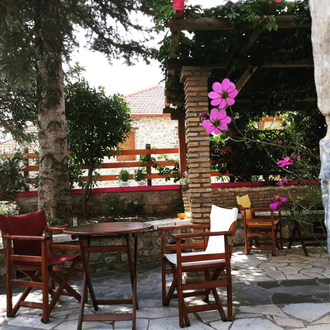 Archontiko Nikolopoulou Hotel Vitina Bagian luar foto