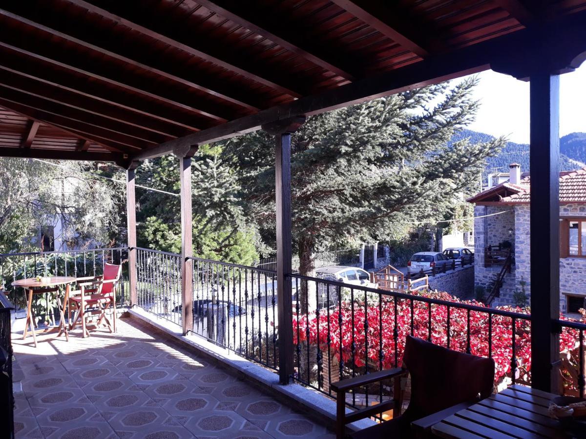 Archontiko Nikolopoulou Hotel Vitina Bagian luar foto